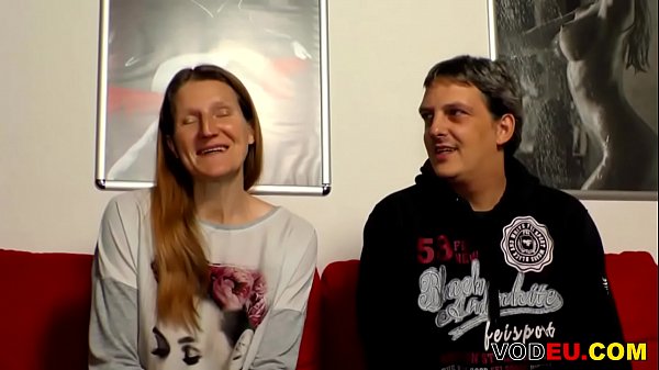 Kleine Titten dunkelhaarige wird Gefickt